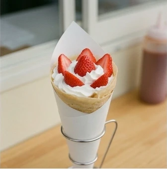生クリーム＆いちごの写真